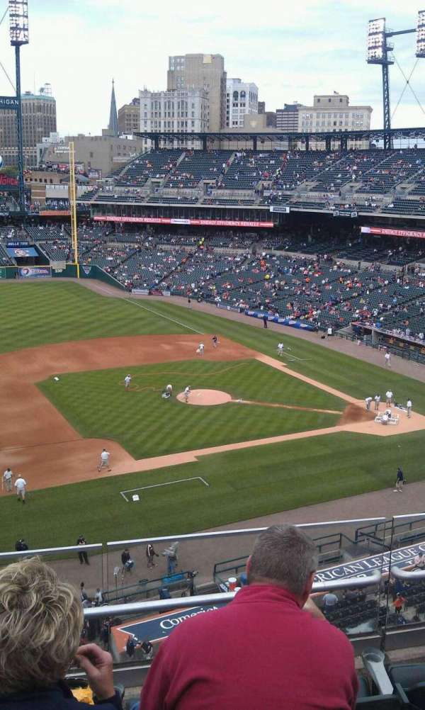 Comerica Park, section: 336, row: d, seat: 6