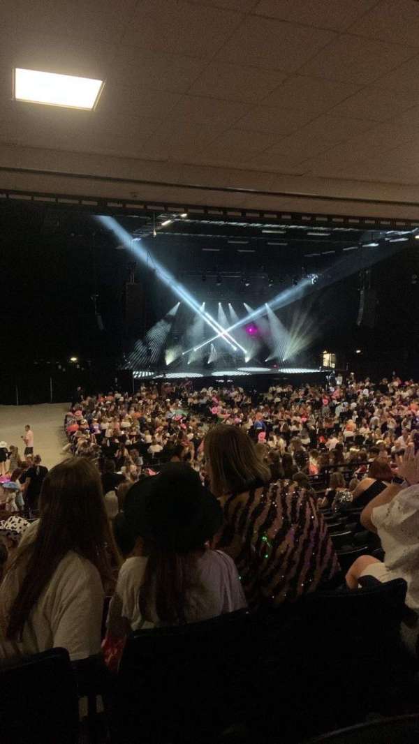 Brighton Centre, section: South Balcony, row: J, seat: 8