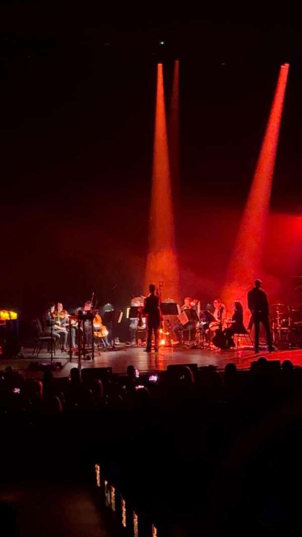 Dolby Theatre, section: Parterre L, row: B, seat: 2