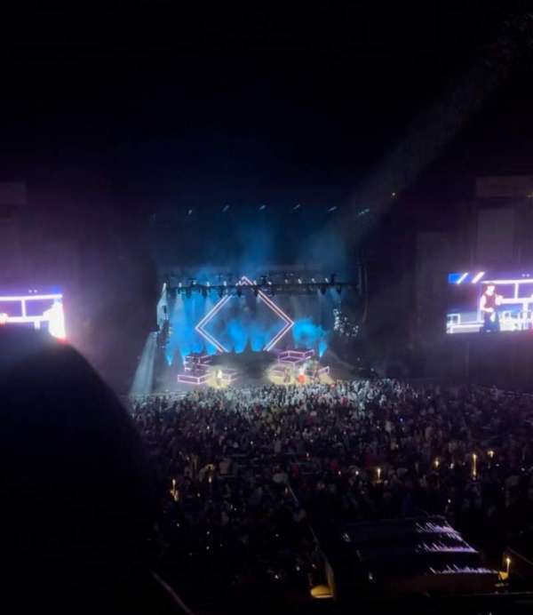 Jones Beach Theater, section: 23, row: C, seat: 10