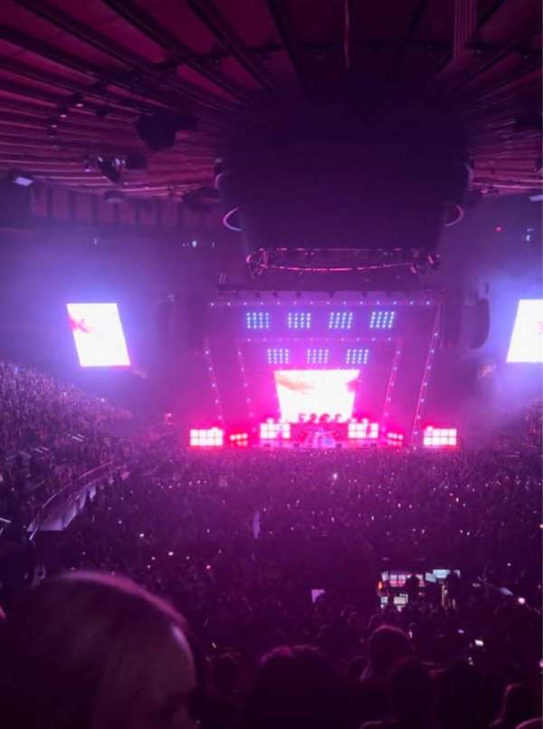 Madison Square Garden, section: 102, row: 22, seat: 6
