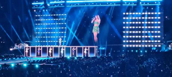 MetLife Stadium, section: 123, row: 7, seat: 15