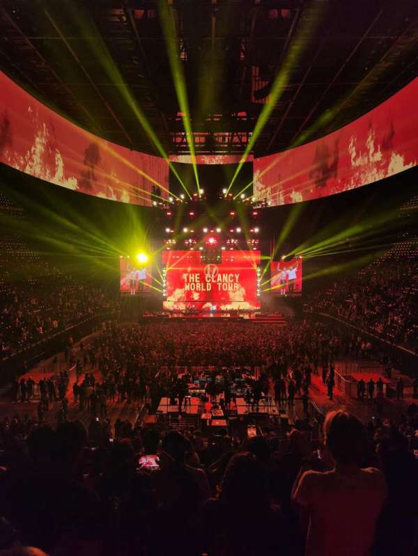 Intuit Dome, section: Main 1, row: 17W, seat: 9