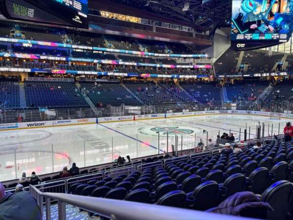 Climate Pledge Arena, section: 03, row: Q, seat: 1