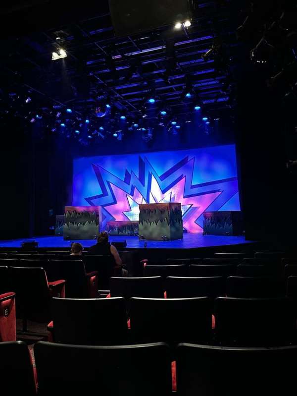 Lucille Lortel Theatre, section: Orchestra R, row: J, seat: 2
