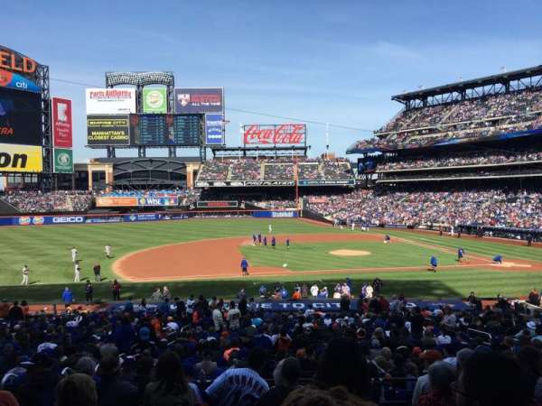 Citi Field, section: 122, row: 29, seat: 12