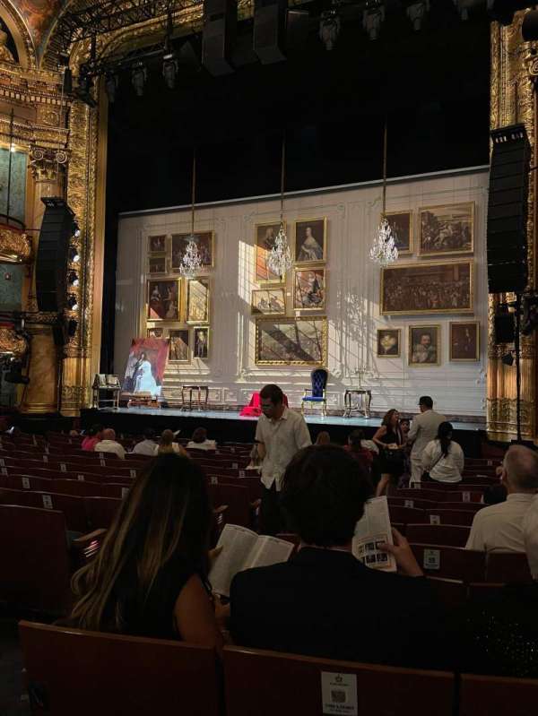 Emerson Colonial Theatre, section: Orchestra R, row: Q, seat: 6