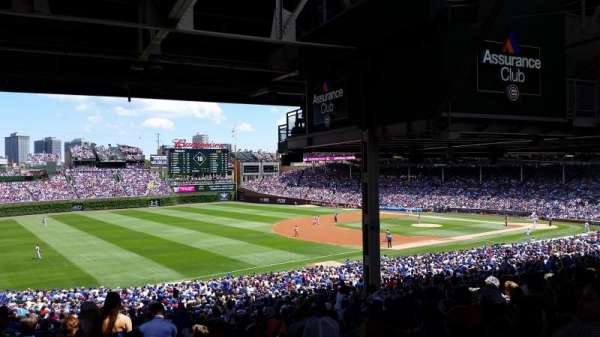 Wrigley Field, section: 206, row: 21, seat: 6
