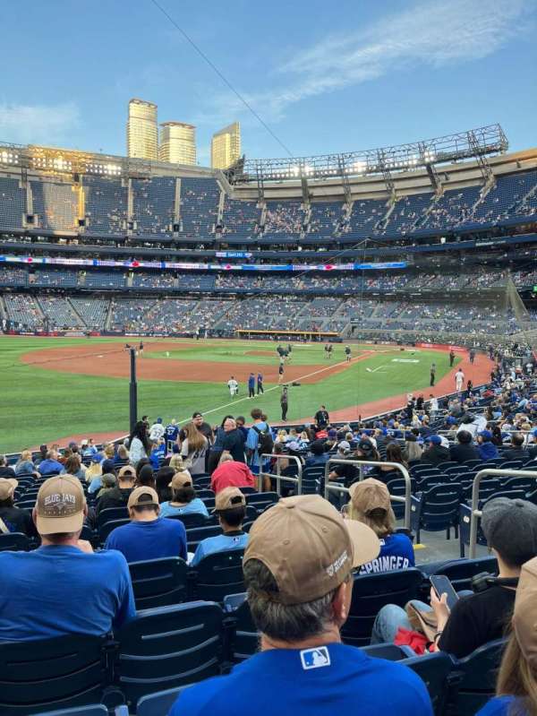 Rogers Centre, section: 138, row: 26, seat: 6