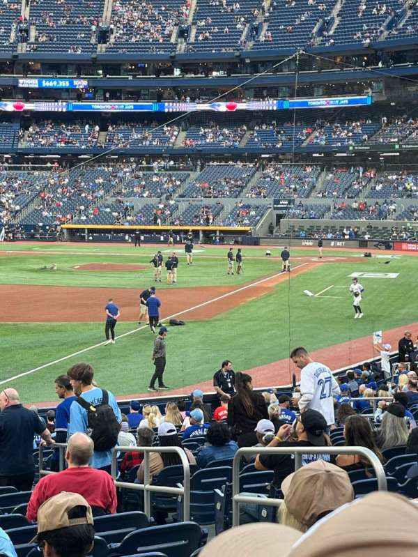 Rogers Centre, section: 138, row: 26, seat: 6