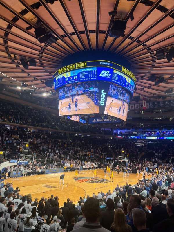 Madison Square Garden, section: 114, row: 8, seat: 16
