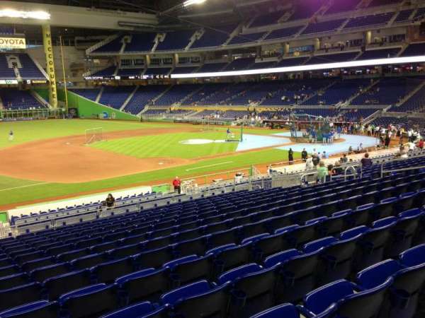 LoanDepot Park, section: 22, row: 14, seat: 21