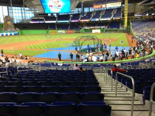 LoanDepot Park, section: 17, row: 9, seat: 1