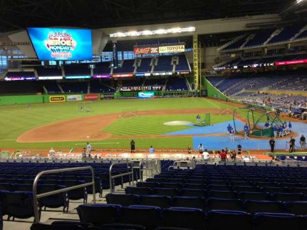 LoanDepot Park, section: 19, row: 18, seat: 17