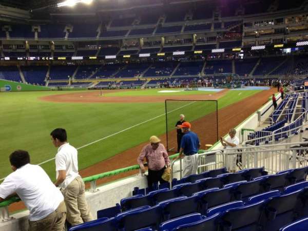 LoanDepot Park, section: 26, row: I, seat: 10