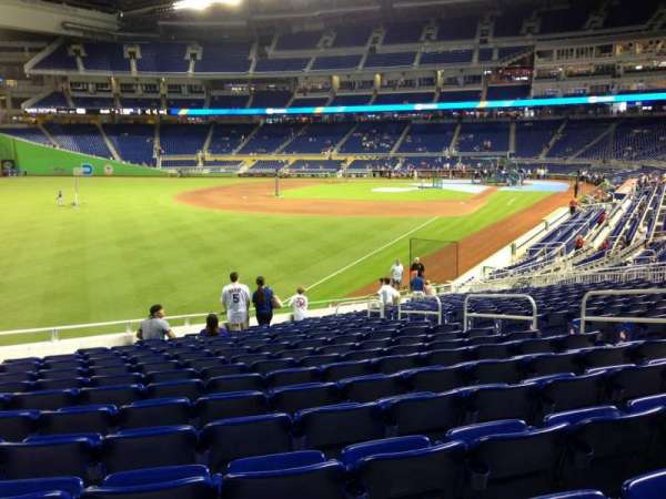 LoanDepot Park, section: 27, row: 13, seat: 9