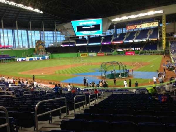 LoanDepot Park, section: 16, row: 15, seat: 14
