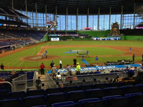 LoanDepot Park, section: 10, row: 6, seat: 19