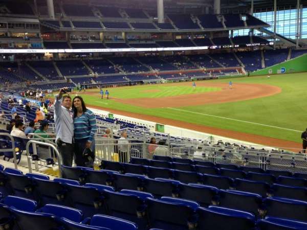 LoanDepot Park, section: 4, row: 8, seat: 10