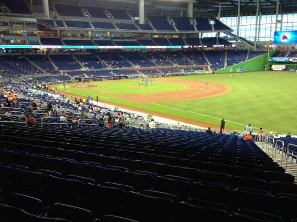 LoanDepot Park, section: 4, row: 26, seat: 2
