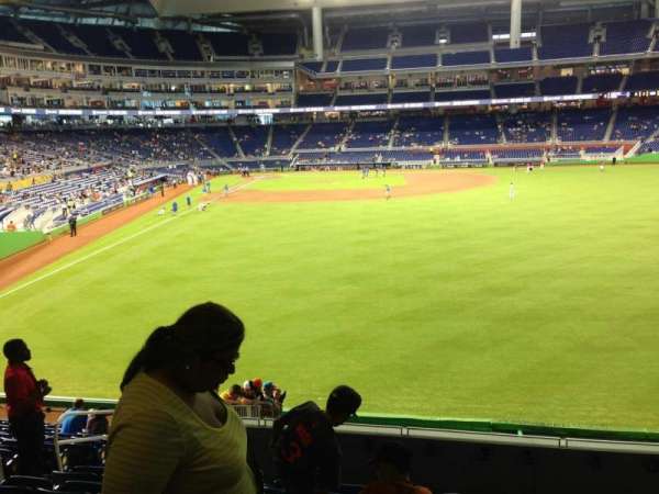 LoanDepot Park, section: 39, row: 7, seat: 17