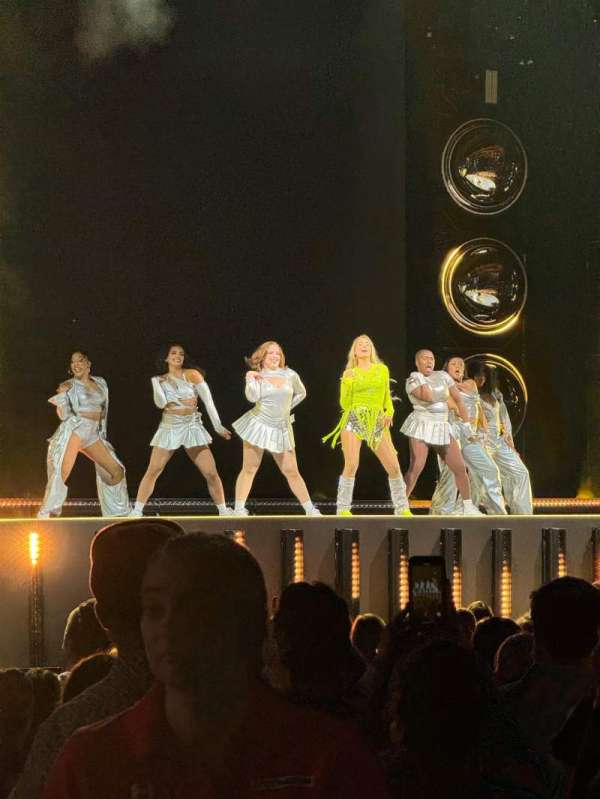 Blossom Music Center, section: VIP Box 600, row: 1, seat: 5