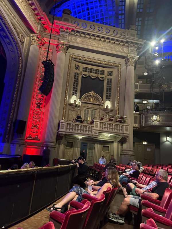 Majestic Theatre, Dallas, section: Orchestra L, row: B, seat: 1