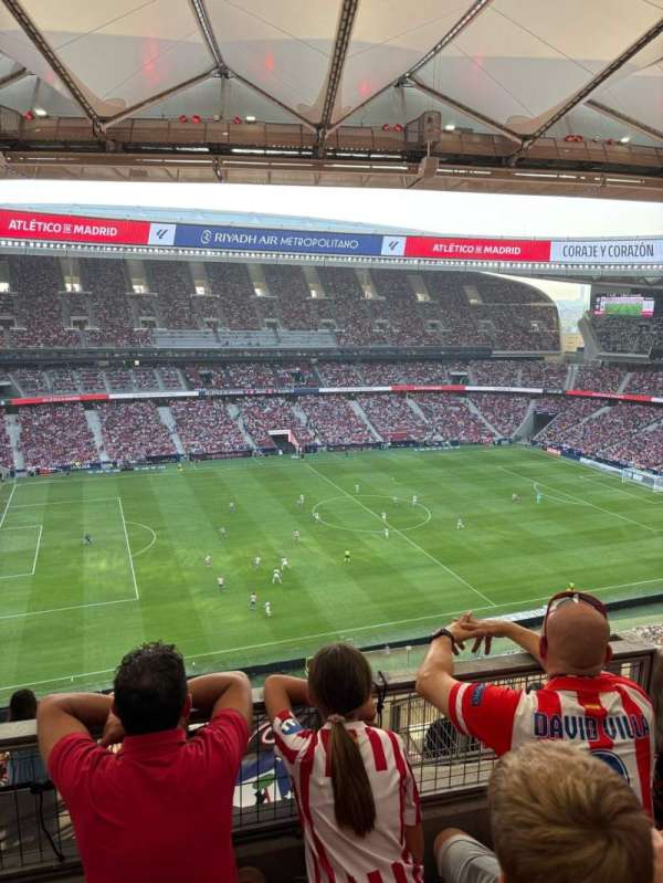 Estadio Metropolitano, Madrid, section: 428, row: 6, seat: 17