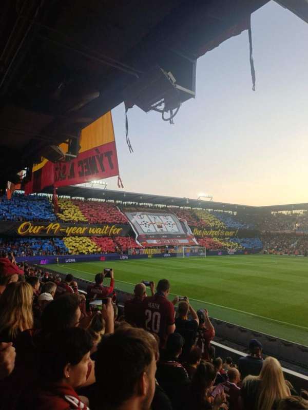 epet ARENA, section: D1, row: 12, seat: 2