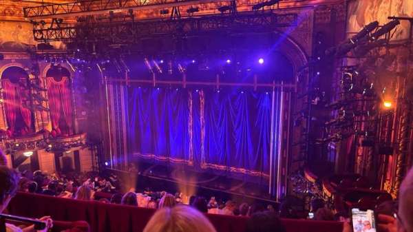 Lena Horne Theatre, section: Rear Mezzanine R, row: G, seat: 4