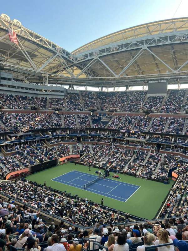 Arthur Ashe Stadium, section: 315, row: P, seat: 17