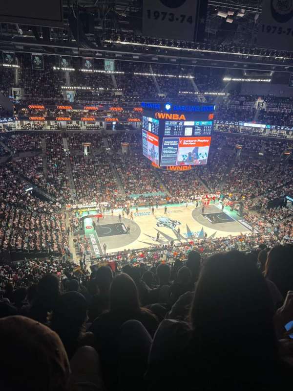 Barclays Center, section: 226, row: 11, seat: 16