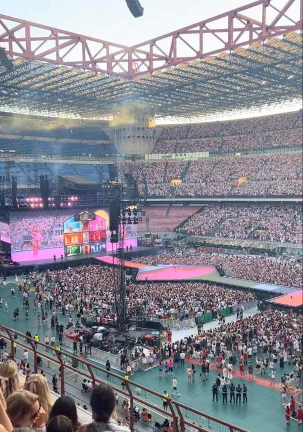 San Siro, section: 257, row: 7, seat: 7