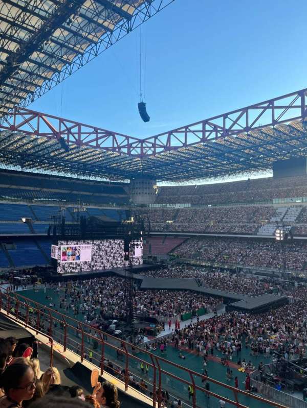 San Siro, section: 257, row: 7, seat: 7