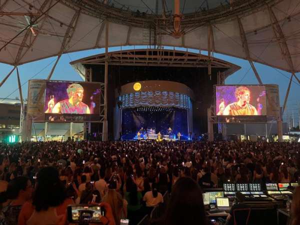 Hartford Healthcare Amphitheatre, section: 205, row: CC, seat: 11