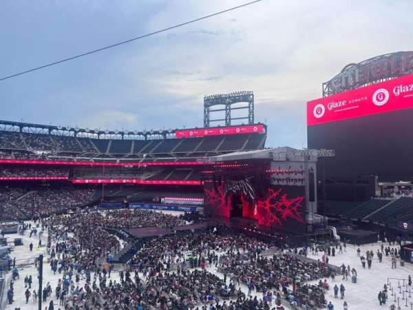 Citi Field, section: 306, row: A, seat: 5