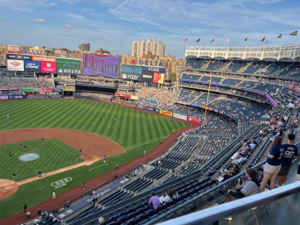 Yankee Stadium, section: 419, row: 1, seat: 5