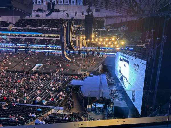 American Airlines Center, section: 207, row: B, seat: 1
