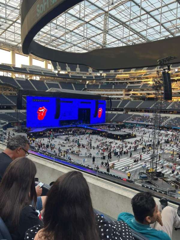 SoFi Stadium, section: C222, row: 3, seat: 9