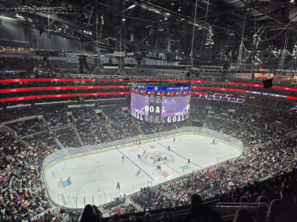 Crypto.com Arena, section: 304, row: 11, seat: 14