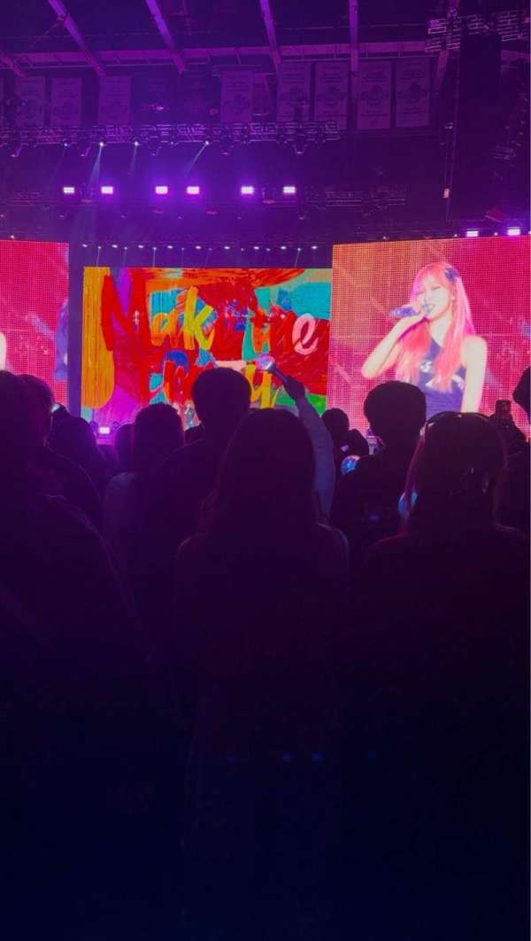 Accesso ShoWare Center, section: Floor 6, row: V, seat: 9