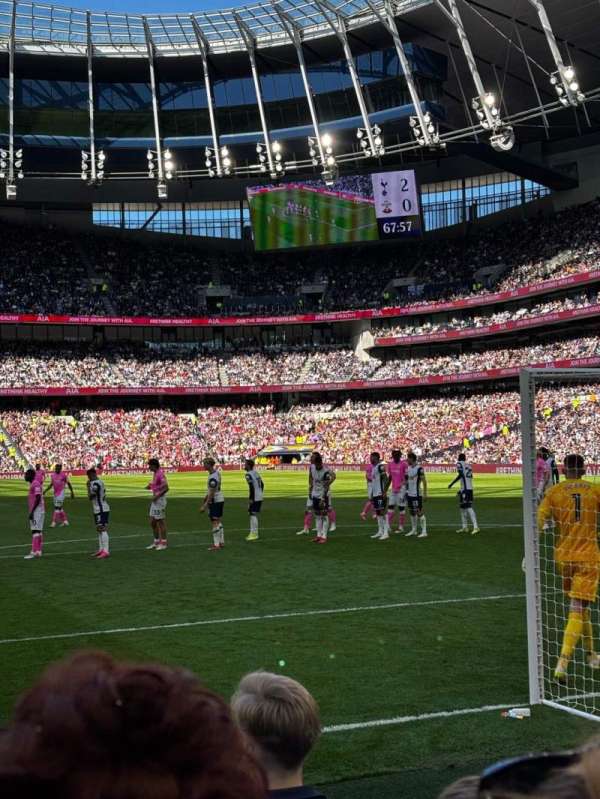 Tottenham Hotspur Stadium, section: 256, row: 4, seat: 238