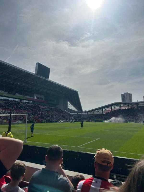 Gtech Community Stadium, section: E114, row: 4, seat: 366