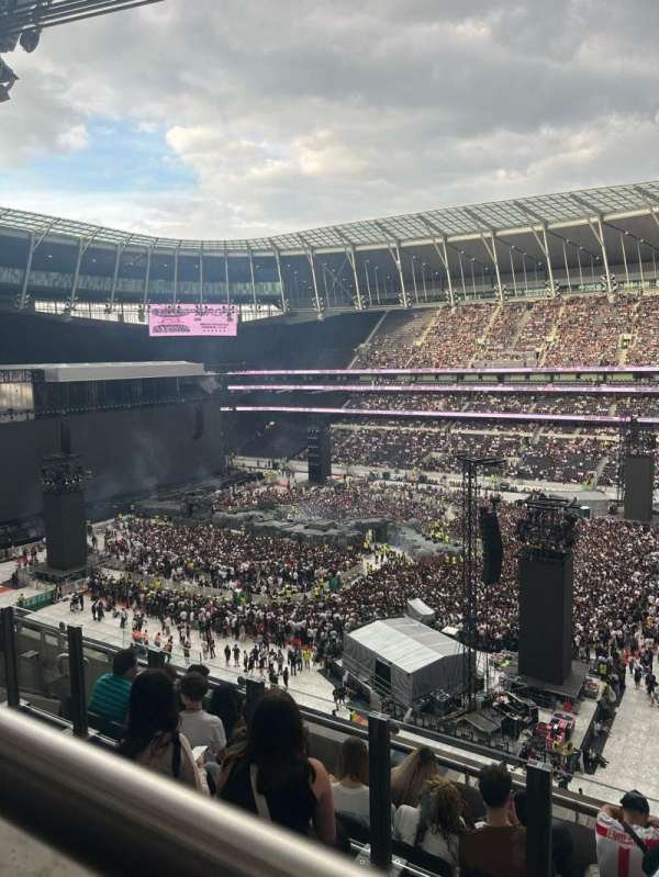 Tottenham Hotspur Stadium, section: 502, row: 7, seat: 77