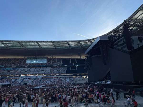Stade De France, section: H1, row: 12, seat: 8
