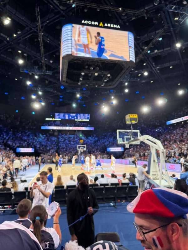 Accor Arena, section: Gradin J, row: 39, seat: 23