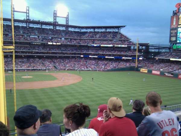 Citizens Bank Park, section: 204, row: 4, seat: 17