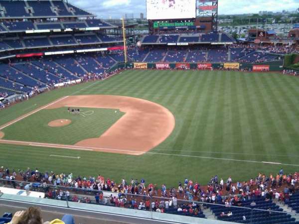 Citizens Bank Park, section: 313, row: 5, seat: 4