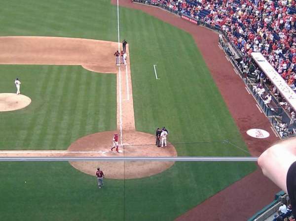 Citizens Bank Park, section: 324, row: 2, seat: 17