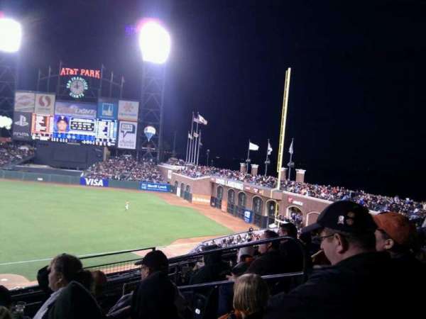 Oracle Park, section: 207, row: e, seat: 5
